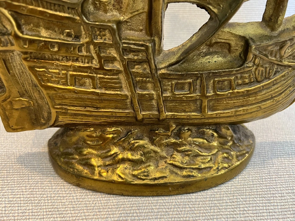 Tope de puerta de vela de barco de latón vintage / sujetalibros, 11 1/2" de alto, 10 1/2" de ancho Foto 2 de 4