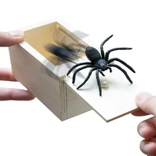 Wooden Prank Spider Scare Box Hidden in Case Trick Play Joke Scarebox Gag Toy