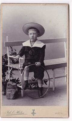 13812611 - Vienna Young Tire Bank Photographer Joh. E. Hahn Mariahilferstrasse 105