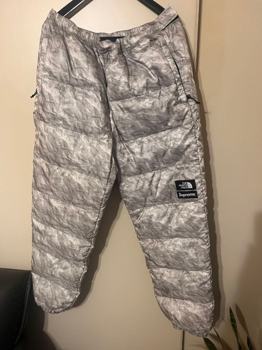 Supreme 19AW The North Face Paper Print Nuptse Jacket Supreme 19AW The North Face Paper Print Nuptse Jacket
