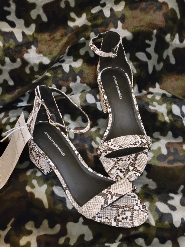 Amazon Essentials Nola Heeled 2-Strap Sandals, snake print, block heel, Size 7W