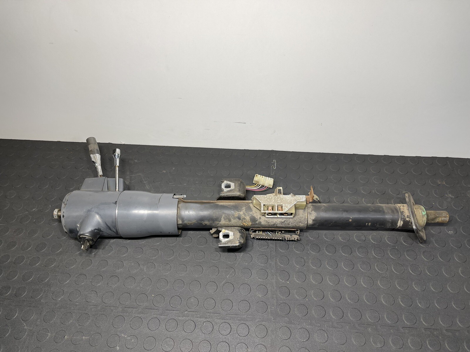19841994 Jeep Cherokee XJ Automatic Tilt Steering Column eBay