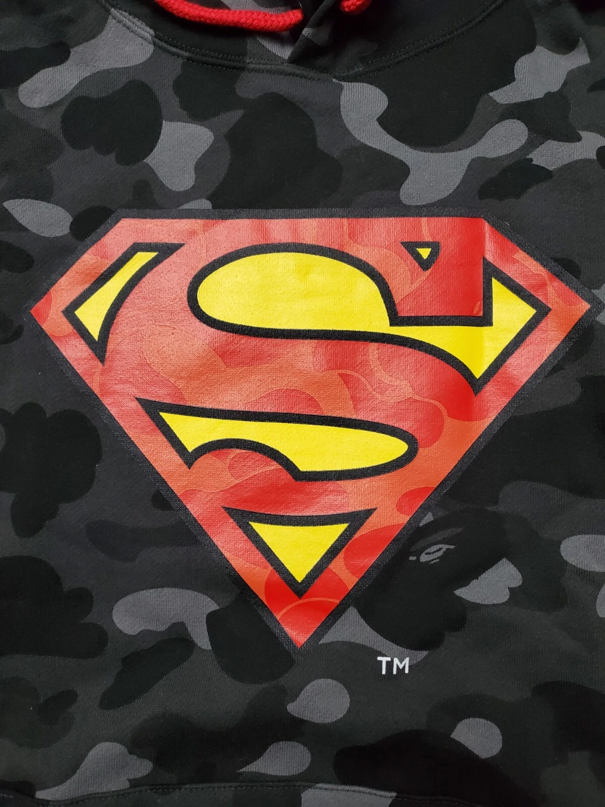 A BATHING APE (BAPE) Felpa con cappuccio mimetica A Bathing Ape Superman taglia Xl