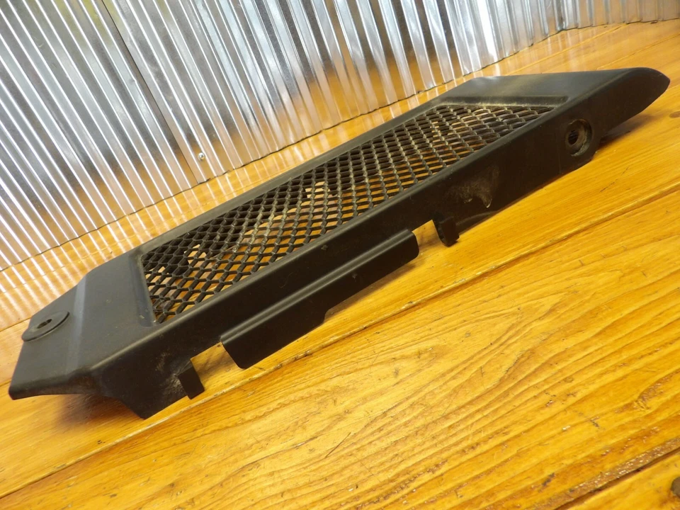 10-17 本田 Shadow Phantom VT750 Radiator Cover Guard 19032-MEG-0000 — 第 2/4 张图片