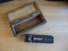 ANTICA LIVELLA PER RETTIFICA IN GHISA CON BOLLA MILLESIMATA