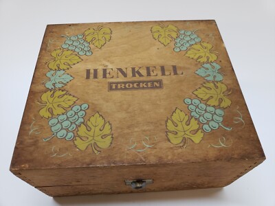 Vintage Henkell Trocken 8''×9''×4.5'' Wooden WINE Box, Dovetail Joints VERY NICE!