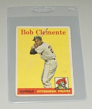 1958 TOPPS BASEBALL 52 BOB CLEMENTE PIRATES YELLOW TEAM LETTER MCCANNENTERPRISES