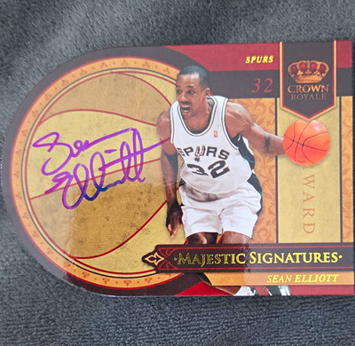 2009-10 Panini Crown Royale - Majestic Signatures Sean Elliott #SE /199 (AU)