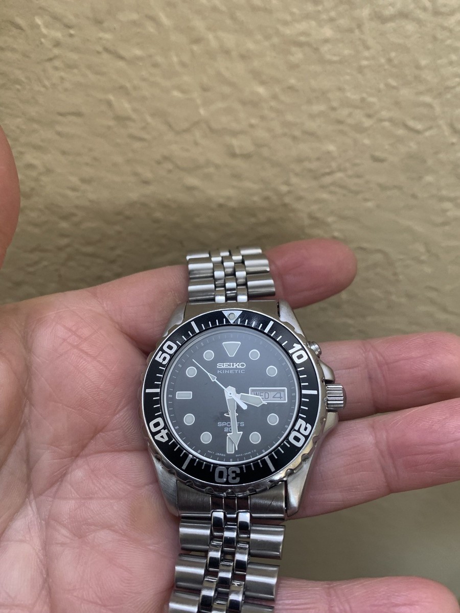 Seiko SKJ Series Kinetic Sports 200 Black With Black Bezel 5M43