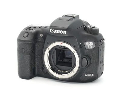 Canon EOS 7D Mark II Gehäuse Topzustand, Canon-Fachhändler #X36119*