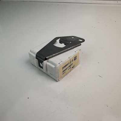 2007-2010 Toyota Sienna Door Lock Receiver Module OEM 208941-110