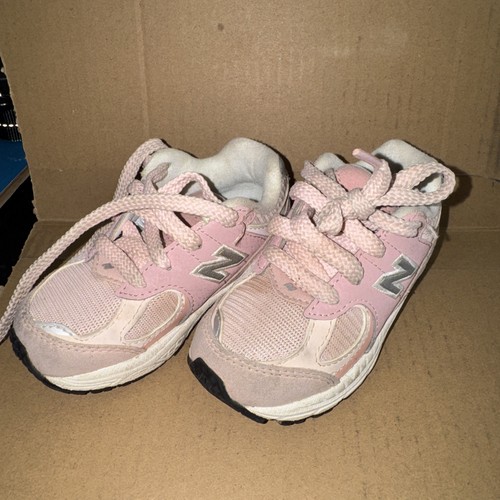 New Balance Shoes Toddler Sz 6c Pink 2002R Athletic Sneakers Running IC2002SK New Balance Shoes Toddler Sz 6c Pink 2002R Athletic Sneakers Running IC2002SK