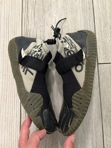 O'Neill Men's Freaksneak Split Toe Wetsuit Booties SZ Size 12 Surfing