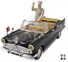 Miniature Car 1/43 Scale Simca V8 Chambord Presidential 1960 With Figure Diecast