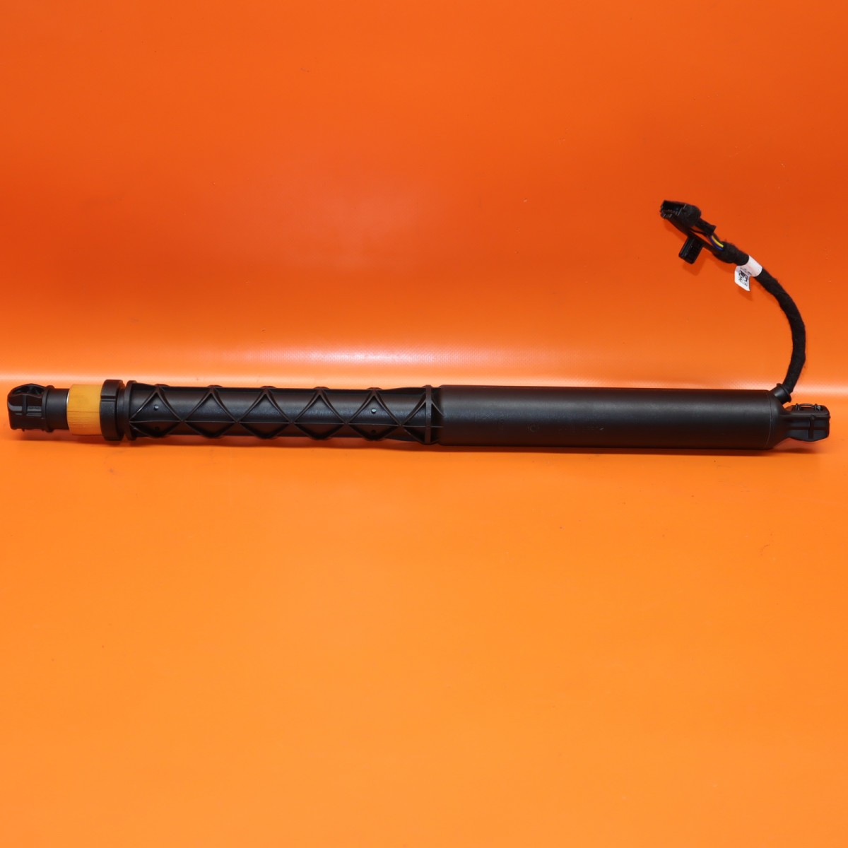 ROLLS ROYCE CULLINAN DRIVE SPINDLE TAILGATE BOTTOM 2017 2018 2019 5124 2761847