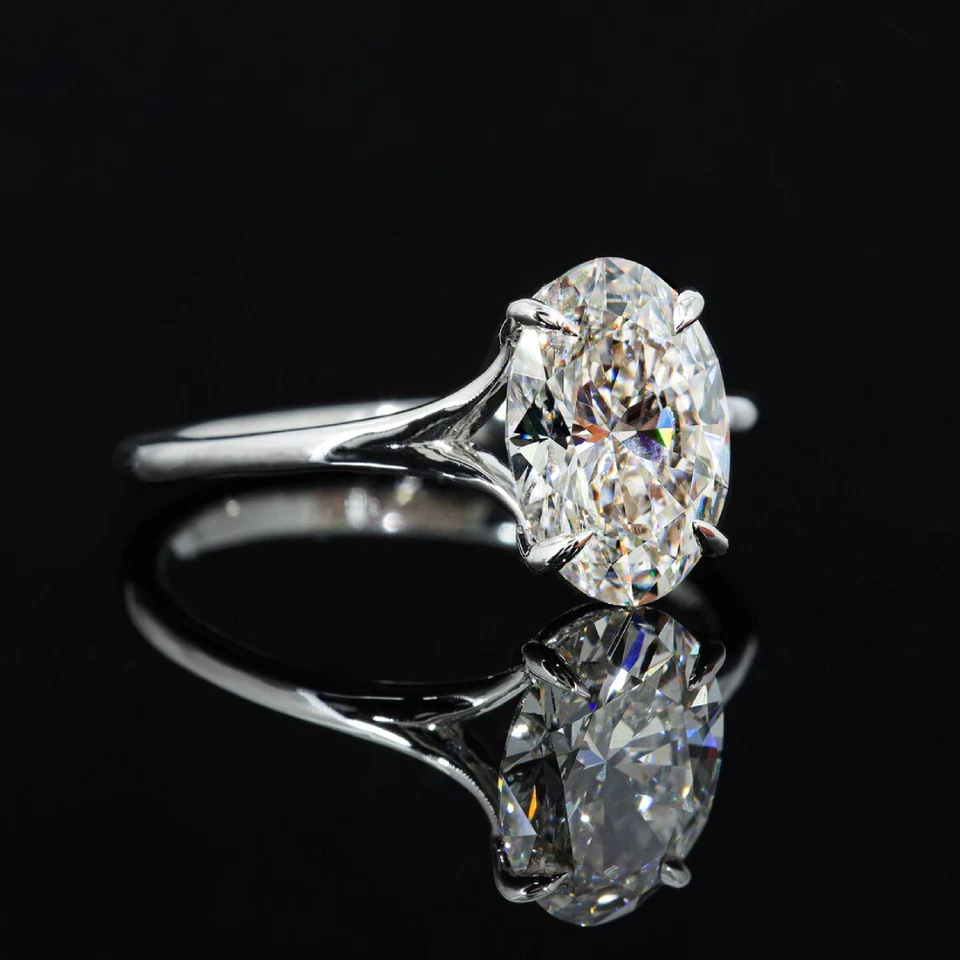 Oval 2.00 Carat  IGI Certified Engagement Diamond  Ring 14k White Gold Lab Grown - Image 4 of 4