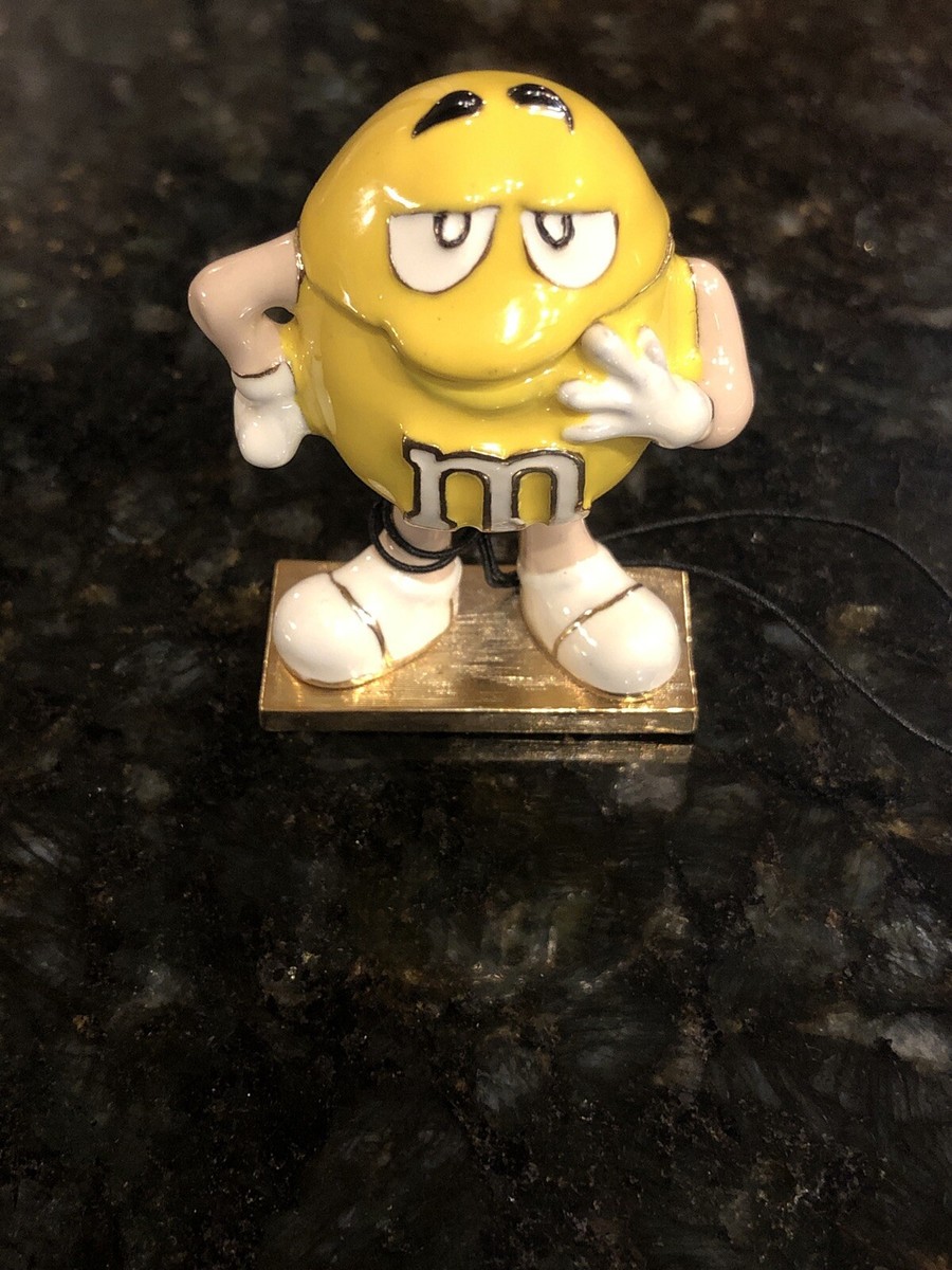 Yellow  M&m characters, Candy logo, Yellow m&m