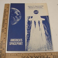 VINTAGE 1970 NASA KENNEDY SPACE CENTER AMERICA'S SPACEPORT ILLUSTRATED BOOKLET