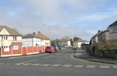 Photo 6x4 The Crescent - Newall Carr Road Otley/SE2045  c2009