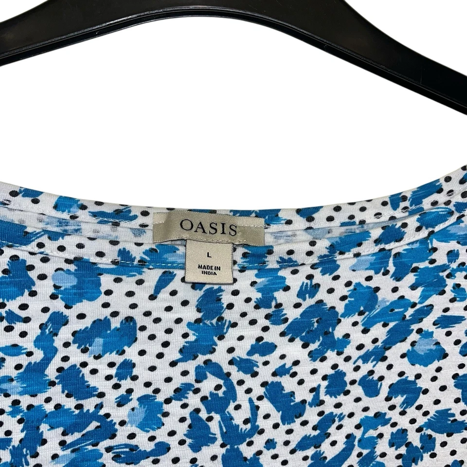 Oasis Women's Size Large Short Sleeved T Shirt Blouse White Blue Animal Print - Image 3 of 4
