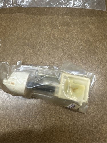 OMC 681220 Shorting Switch Lawn-Boy Toro Genuine Nos Oem Part - Picture 3 of 3
