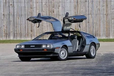 CLASSIC DELOREAN DMC-12 CAR POSTER PRINT STYLE B 16x24 HIGH RES 9MIL PAPER