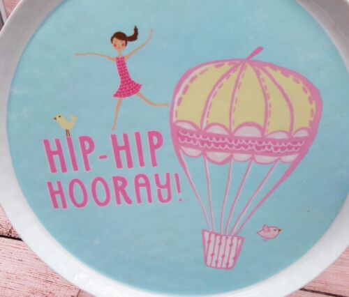 Pottery Barn Kids Melamine Plates Hip Hip Hooray Hot Air Balloon 8" Set of Two - Afbeelding 1 van 4