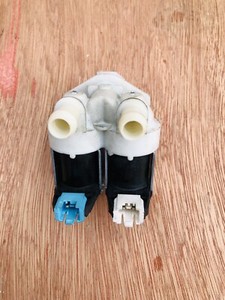 ORIGINAL SÜSSIGKEITENWASCHMASCHINE MAGNET WASSEREINLASSVENTIL 41018989