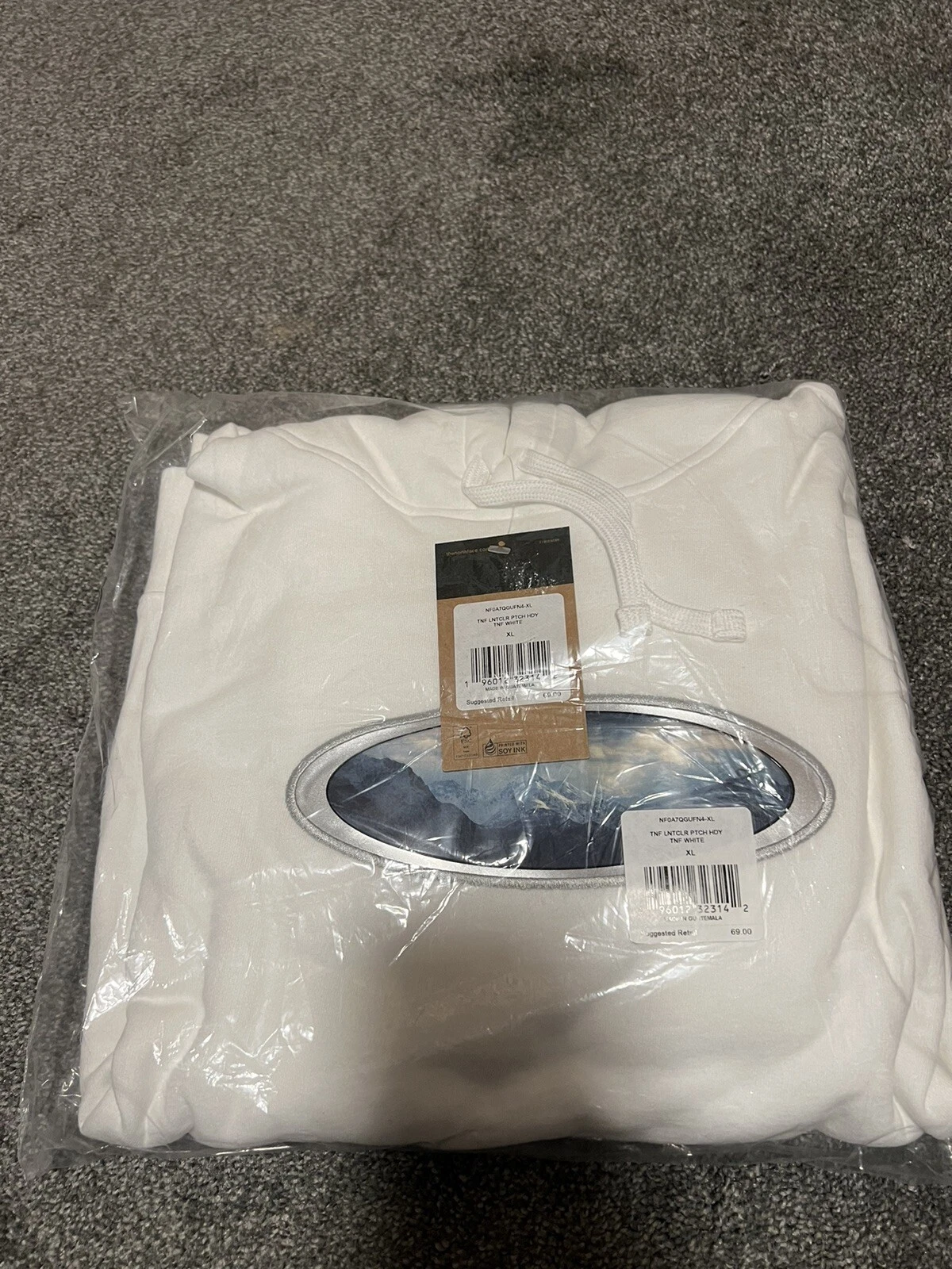 Sweat shirt à capuche Supreme The North Face Lenticular Mountains blanc neuf taille XL