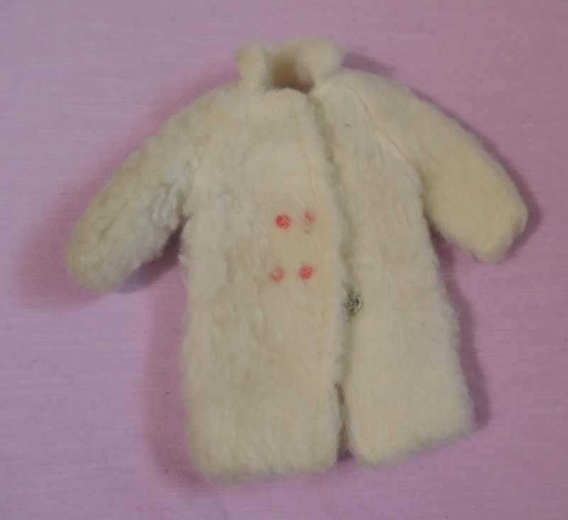 Vintage Skipper Clothes - Vintage Skipper 1926 Chill Chasers White Furry Coat