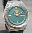 vintage seiko 5 automatic day date movemvent no. 6319A japan made men's watch.