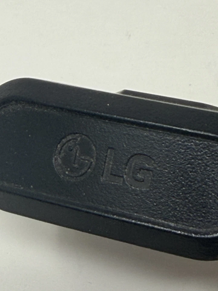 Cargador Adaptador de Viaje Original LG STA-U34WRE 5.1V 0.7A Micro-USB OEM Foto 3 de 4