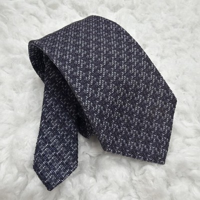 Tom Ford Neck Tie Dark Navy Solid 100%Silk Made in Italy excellent gift