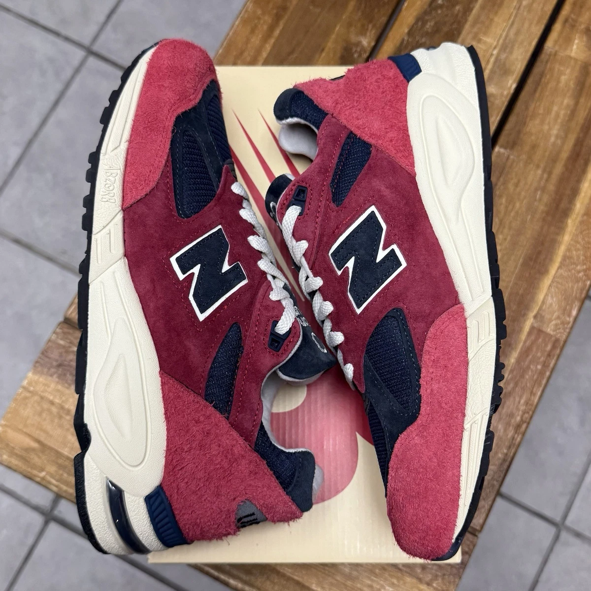 New Balance Men\'s 7.5 990v2 Chrysanthemum xxSneaker Teddy Santis Made in USA UGC New Balance Teddy Santis X 990v2 Made In USA  main image 3