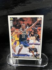 1995-96 Upper Deck Collector's Choice KEVIN GARNETT Rookie Card #59 RC. rookie card picture