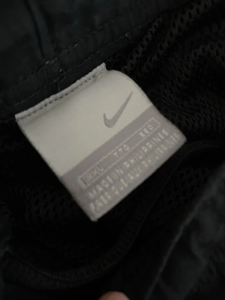 Bermuda de banho vintage Nike masculina XXL prata etiqueta Y2K shorts 2XL - Imagem 2 de 4