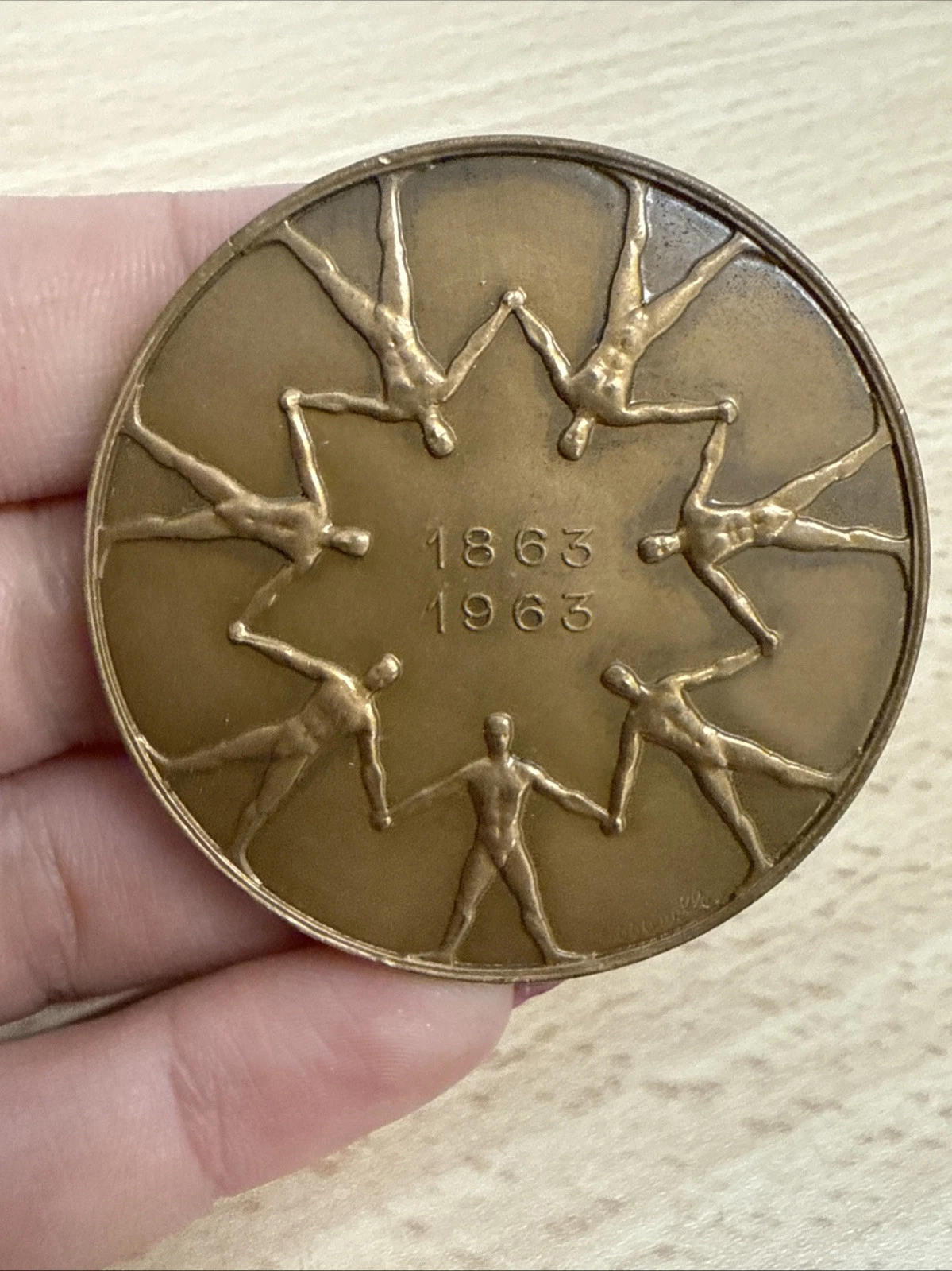 Médaille Centenaire De La Croix Rouge Française 1863 1963 En Bronze