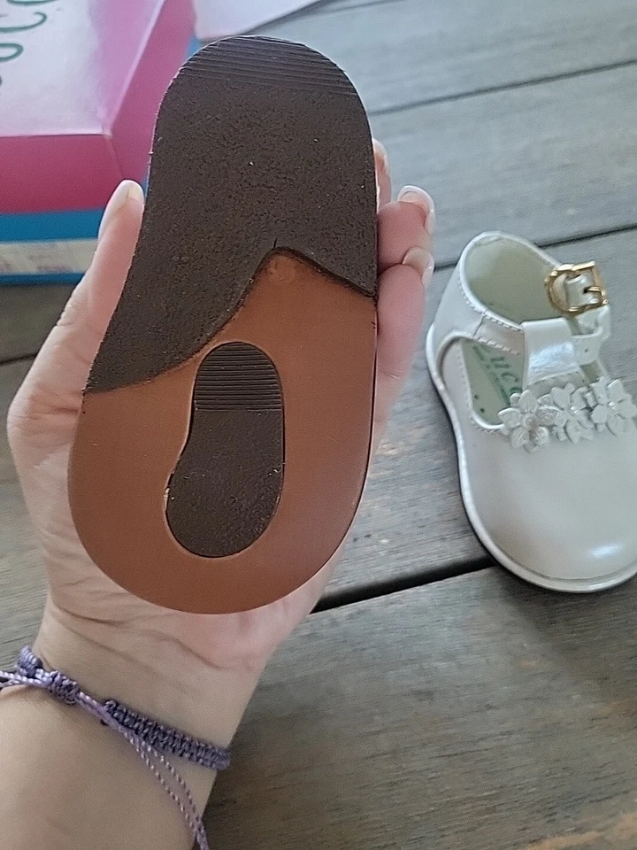 Infant Mary JANE FLOWER SHOE LEATHER SIZE 6 - Image 2 of 4