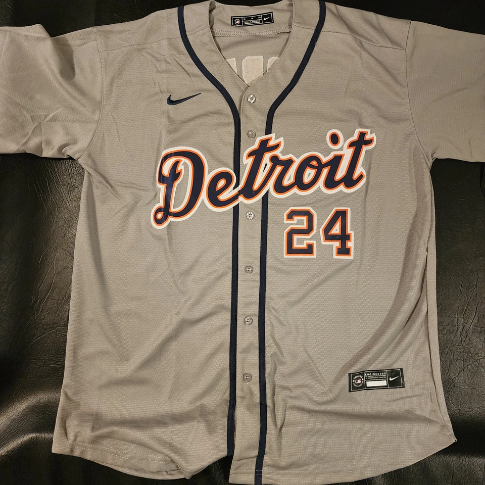 Miguel Cabrera Autographed Gray Detroit Tigers Jersey JSA COA - Image 4 of 4