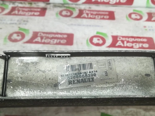 8200688390 Radiador Agua para RENAULT CLIO III Confort Dynamique 2006 393489 - Imagen 2 de 9