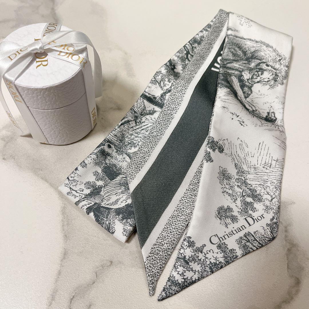 Christian Dior Silk Toile de Jouy Gray Scarf with Box 100 Christian Dior Silk Toile de Jouy Gray Scarf with Box 100