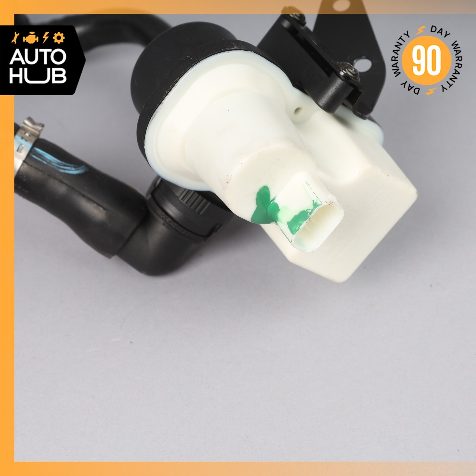 04-13 Maserati Quattroporte M139 Fuel Tank Vapor Emission Reservoir OEM
