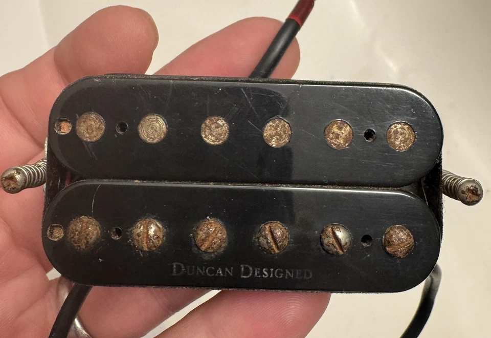 Black Seymour Duncan Designed HB103B Pickup Humbucker Bridge Distorsione Chitarra - Immagine 3 di 3