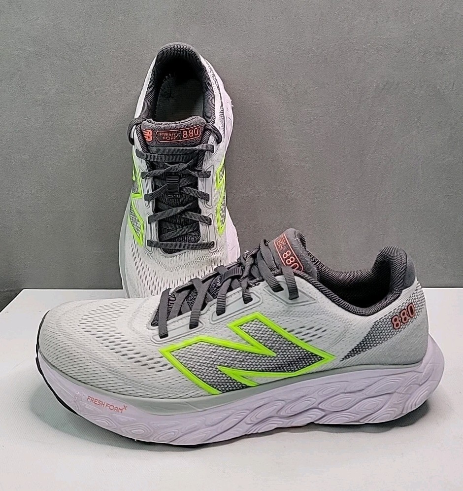 New Balance Fresh Foam 880 V14 Womens Sz 10 Mens 8.5 Gray Running Shoes Sneakers thumbnail 2