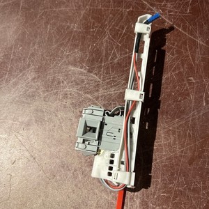 Zanussi Z712W43BI Integriertes Waschmaschinentürschloss 808455306