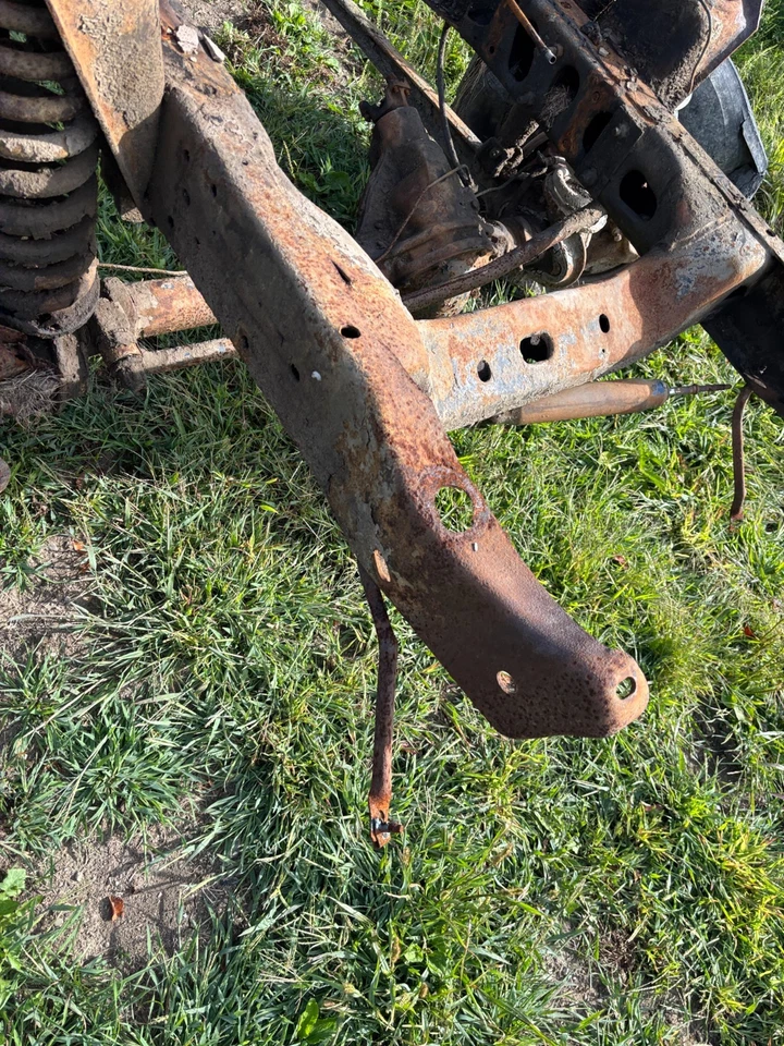 1978 1979 FORD F150 REG CAB 4WD FRAME CHASSIS 4X4 DANA 44 9 INCH "ROLLER" 78 79 - Image 2 of 4