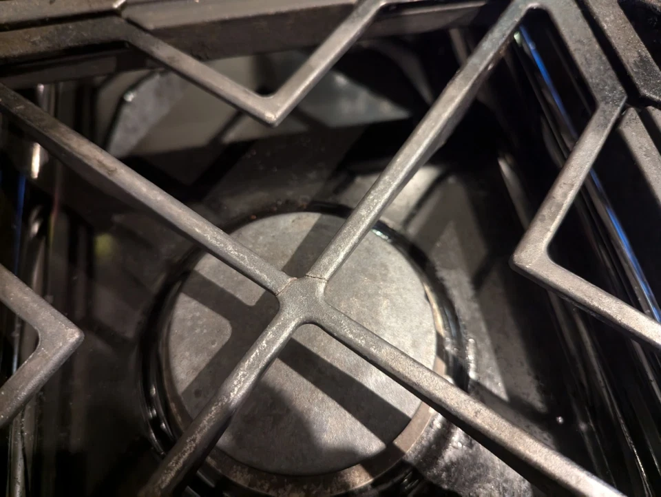 COOKTOP GE MONOGRAM PROFESSIONAL SERIES ZHU366NP1SS 36" ALCANCE A GÁS NATURAL - Imagem 3 de 4