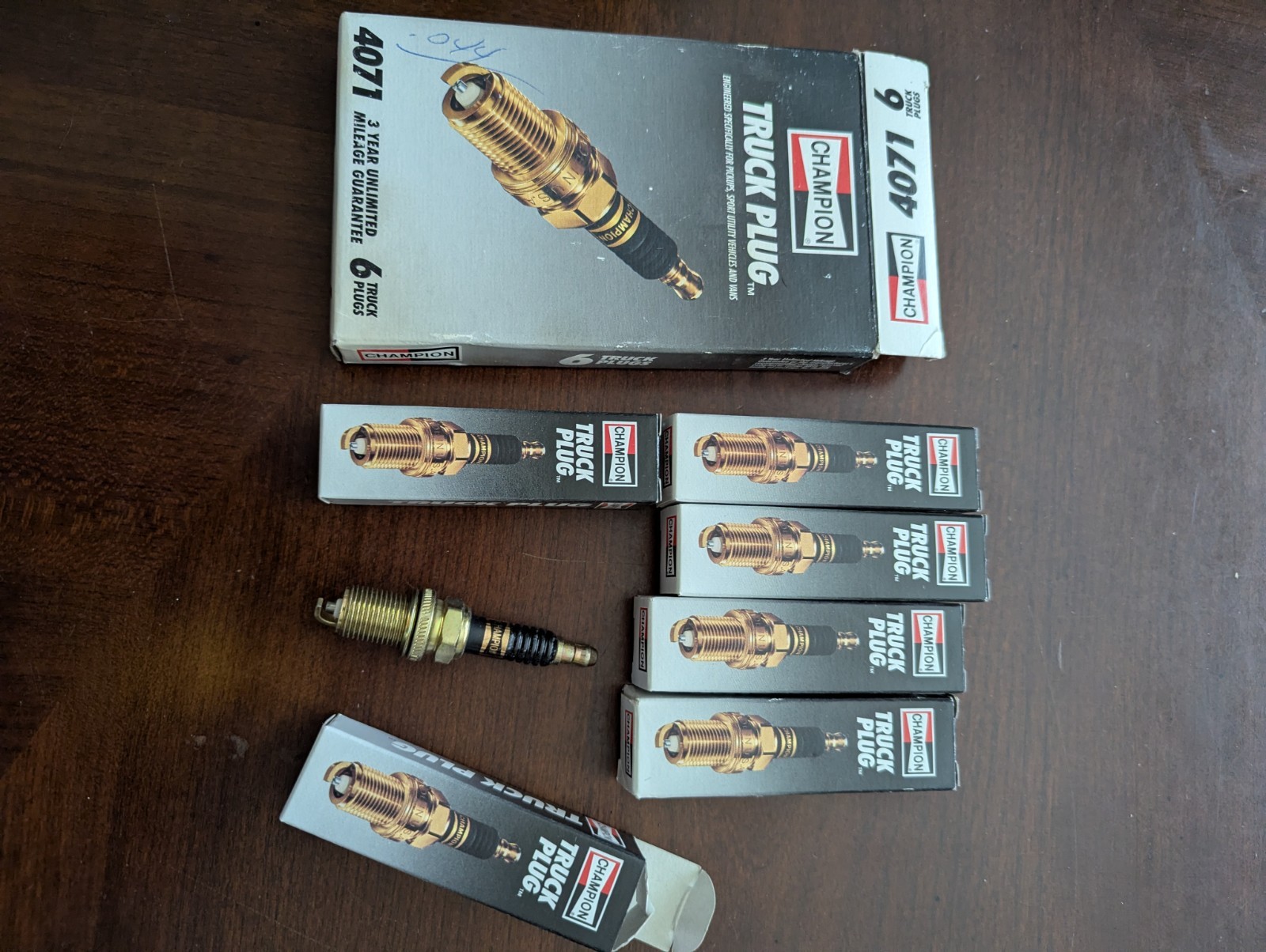 Champion 4071 Truck Spark Plugs Pack of 6