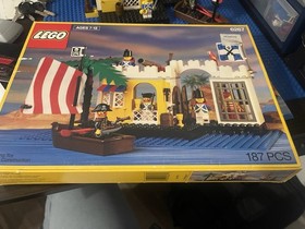 Lego Pirates 6267: Lagoon Lock-up Set, Complete w/ Box, Instructions
