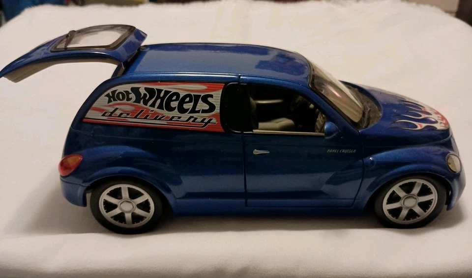 Hotwheels - 1:18 Scale - Chrysler PT Cruiser - Delivery Van - Die Cast - Image 3 of 4